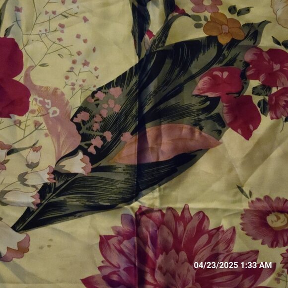 Spring Scarf Colorful Floral Silky 34" X 34" - Picture 6 of 7